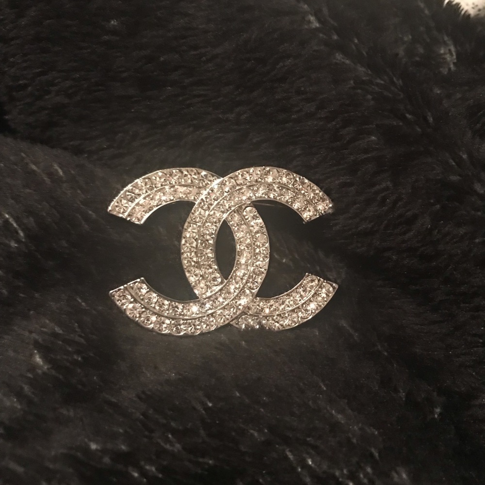 Women’s brooch